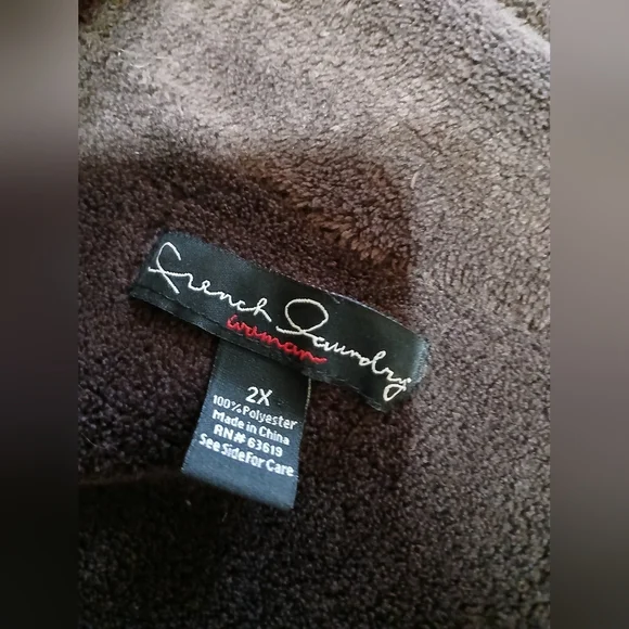 French Laundry 2X Plush Animal Print Zip Up Vest - Picture 5 of 5